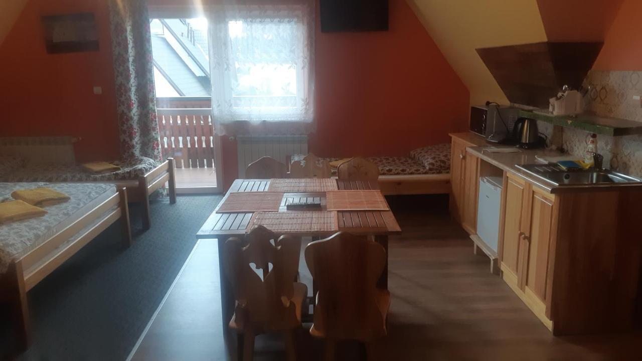 Apartamenty I Pokoje Goscinne Nowita Zakopane Bagian luar foto