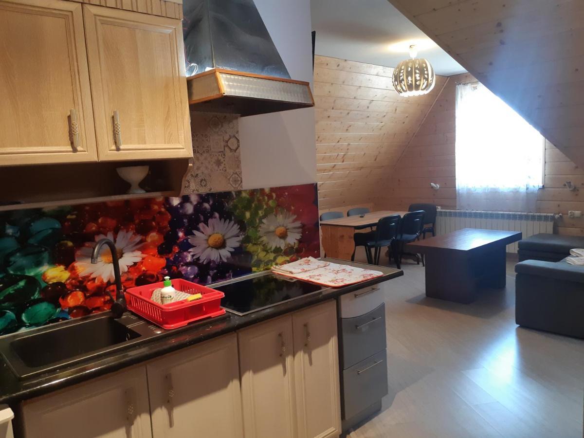 Apartamenty I Pokoje Goscinne Nowita Zakopane Bagian luar foto