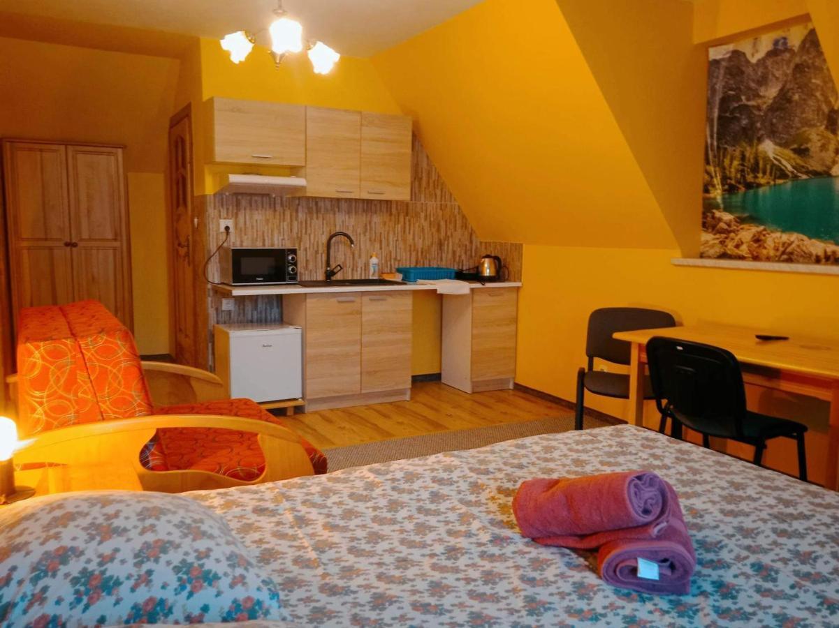 Apartamenty I Pokoje Goscinne Nowita Zakopane Bagian luar foto