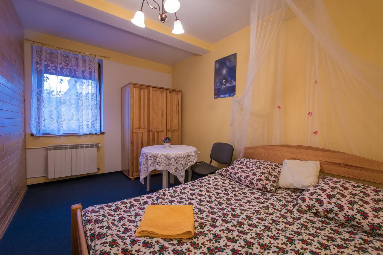 Apartamenty I Pokoje Goscinne Nowita Zakopane Bagian luar foto